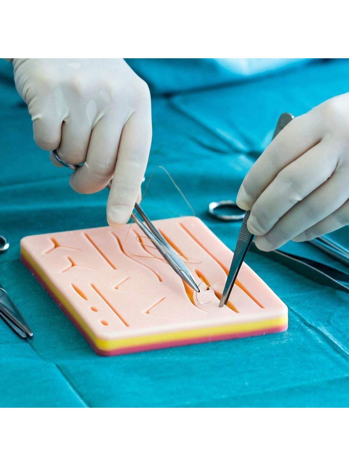 Kit De Práctica De Sutura 3 Pads De Silicona (45 Incisiones) – Ideal Para Estudiantes | Piel Falsa 3pzs
